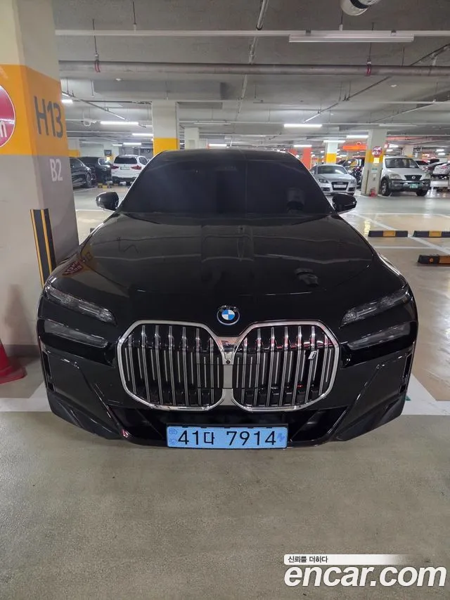 BMW i7 2024 — photo 1