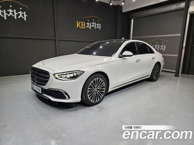 Mercedes-Benz S-Class 2022 — photo 1