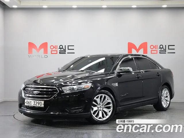 Ford Taurus 2016 — photo 1