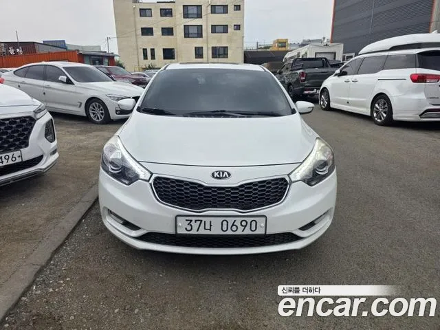 Kia K3 2015 — photo 1