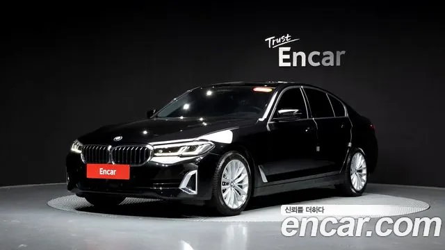 BMW 5-Series 2021 — photo 1
