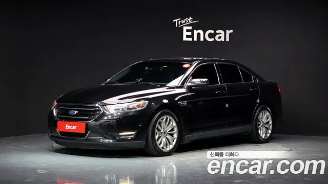 Ford Taurus 2015 — photo 1