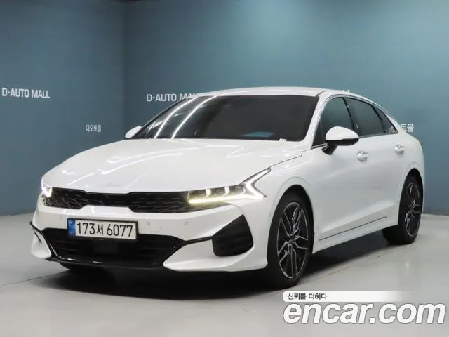 Kia K5 2023 — photo 1