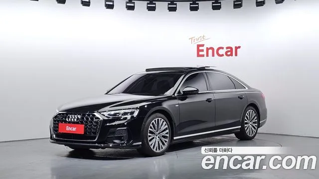 Audi A8 2023 — photo 1