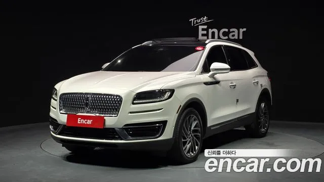 Lincoln Nautilus 2020 — photo 1