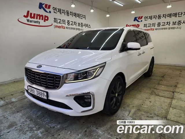 Kia Canival 2019 — photo 1