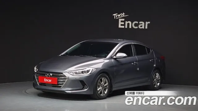 Hyundai AVANTE 2018 — photo 1