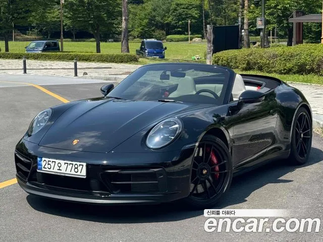 Porsche 911 2023 — photo 1
