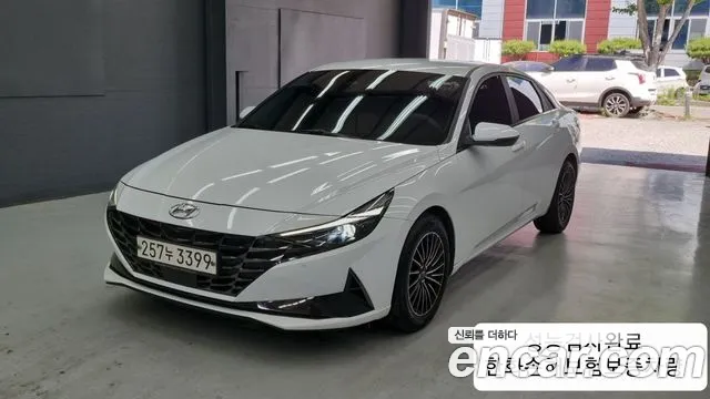 Hyundai AVANTE 2021 — photo 1