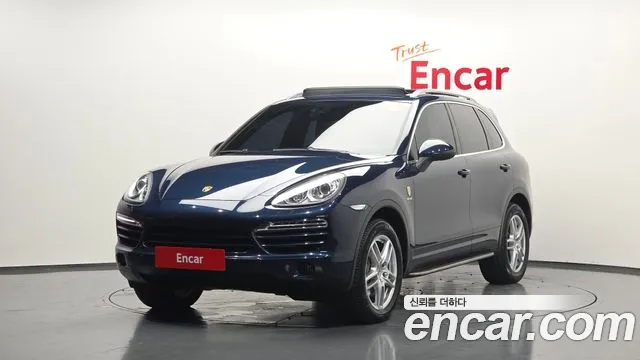 Porsche Cayenne 2013 — photo 1