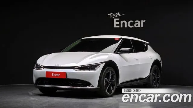 Kia EV6 2022 — photo 1