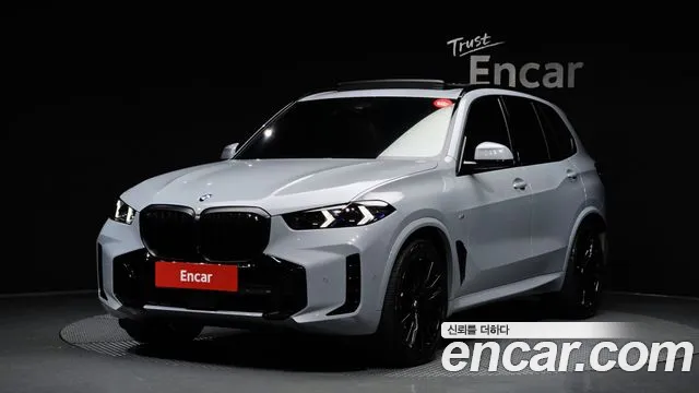 BMW X5 2026 — photo 1