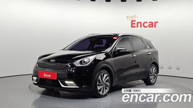 Kia Niro 2017 — photo 1
