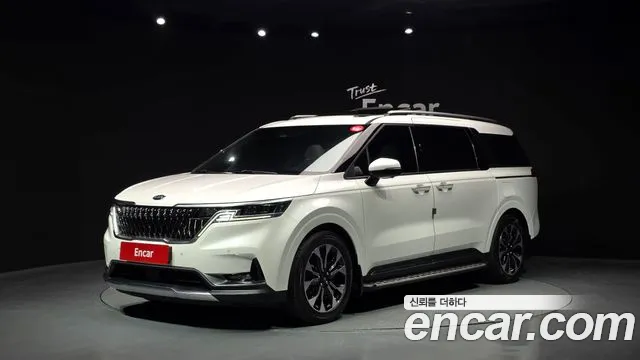 Kia Canival 2021 — photo 1