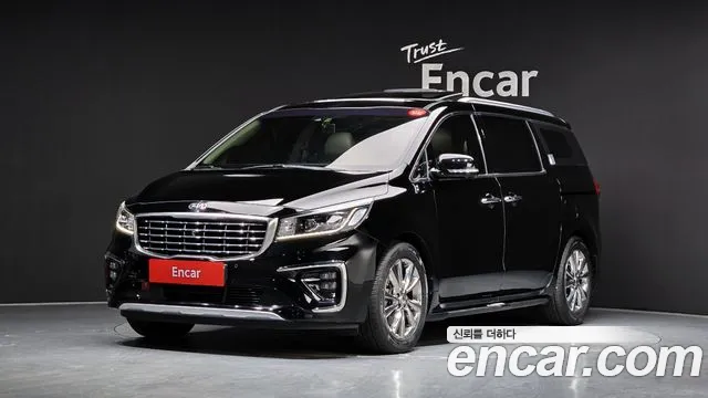 Kia Canival 2020 — photo 1