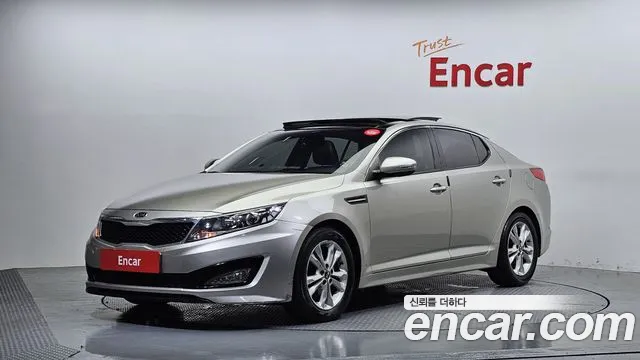 Kia K5 2011 — photo 1