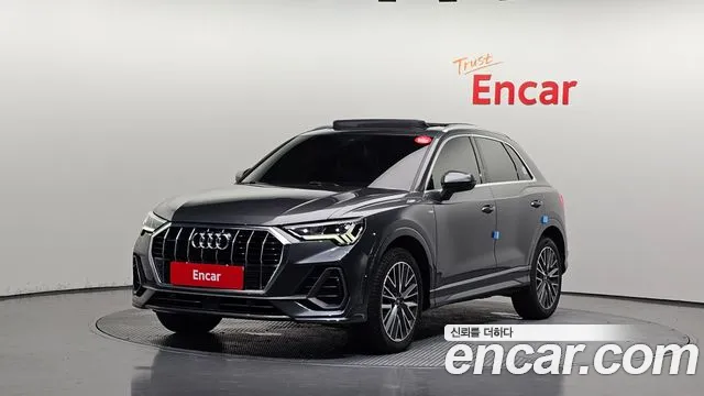 Audi Q3 2022 — photo 1
