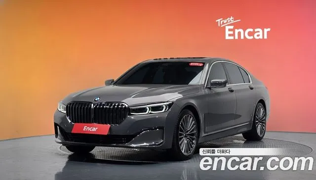 BMW 7-Series 2021 — photo 1