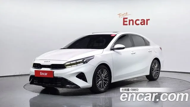Kia K3 2022 — photo 1