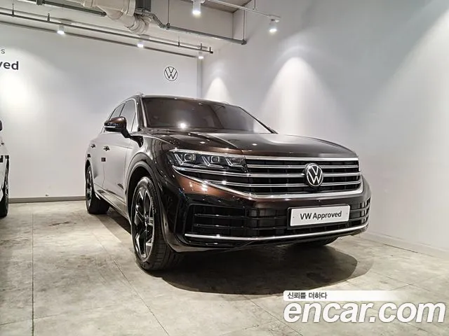 Volkswagen Touareg 2024 — photo 1