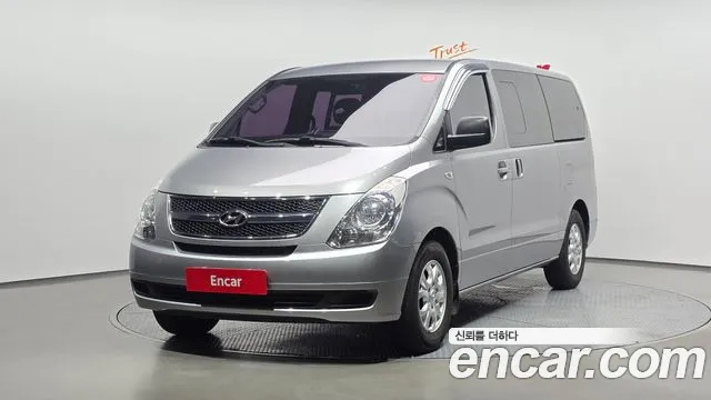 Hyundai Starex 2015 — photo 1