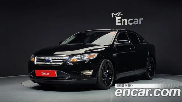 Ford Taurus 2012 — photo 1