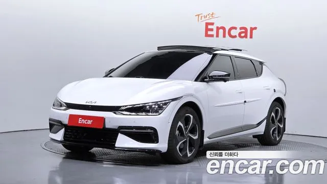 Kia EV6 2022 — photo 1