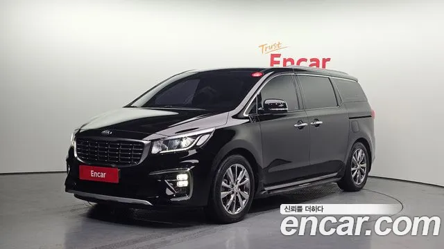 Kia Canival 2019 — photo 1