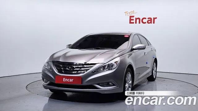 Hyundai Sonata 2011 — photo 1