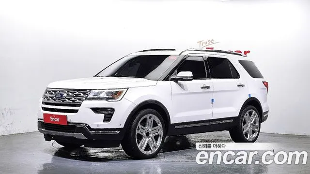Ford Explorer 2018 — photo 1