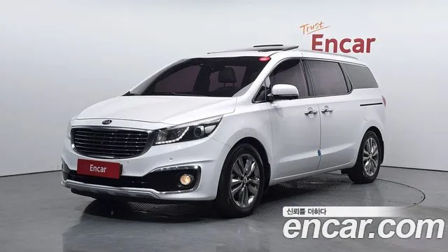 Kia Canival 2016 — photo 1
