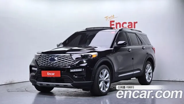 Ford Explorer 2022 — photo 1