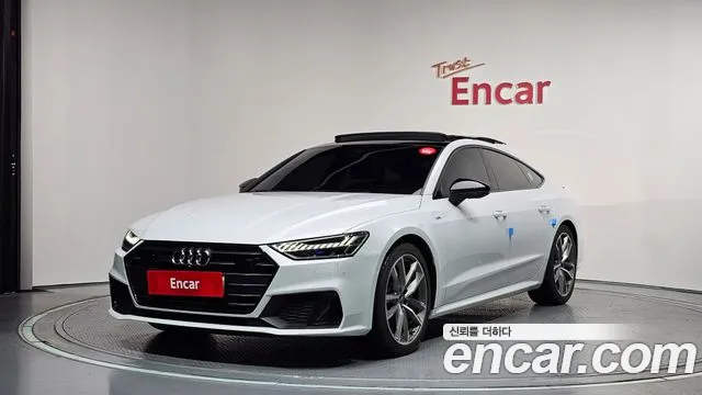 Audi A7 2022 — photo 1