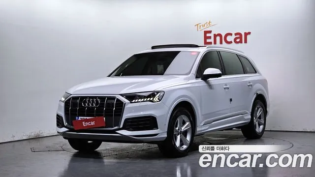 Audi Q7 2021 — photo 1