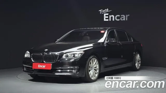 BMW 7-Series 2015 — photo 1