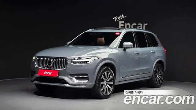 Volvo XC90 2020 — photo 1
