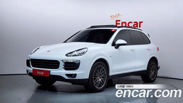 Porsche Cayenne 2017 — photo 1