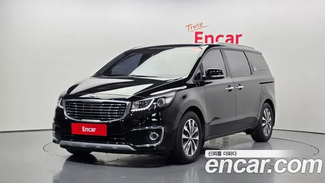 Kia Canival 2016 — photo 1