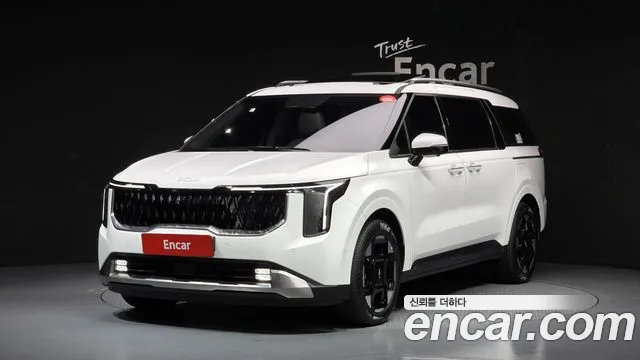 Kia Canival 2025 — photo 1