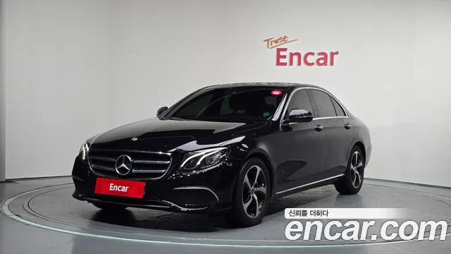 Mercedes-Benz E-Class 2020 — photo 1