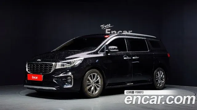 Kia Canival 2019 — photo 1