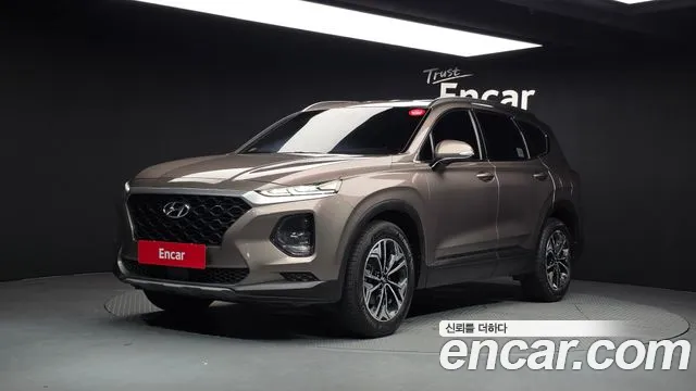 Hyundai Santafe 2019 — photo 1