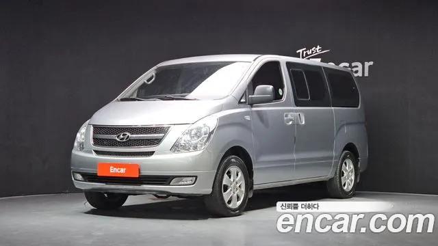 Hyundai Starex 2015 — photo 1