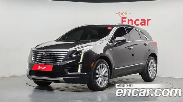 Cadillac XT5 2019 — photo 1