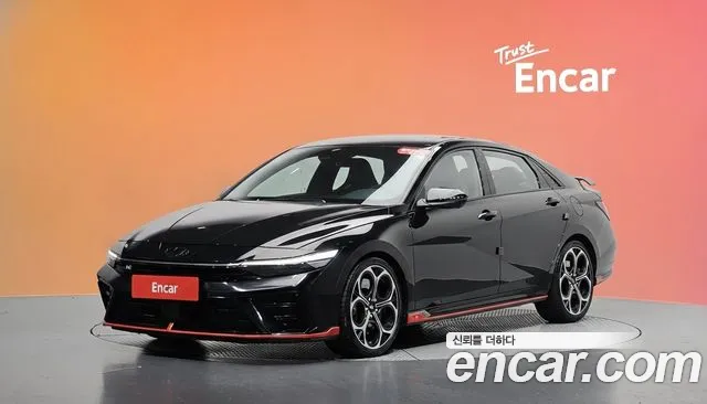 Hyundai AVANTE 2025 — photo 1