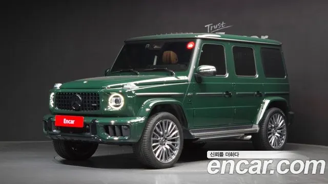 Mercedes-Benz G-Class 2025 — photo 1