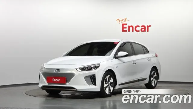 Hyundai Ioniq 2017 — photo 1