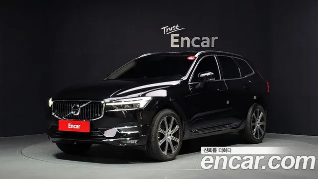 Volvo XC60 2021 — photo 1