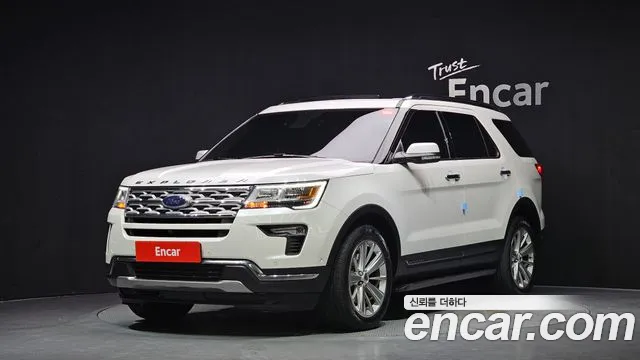Ford Explorer 2019 — photo 1