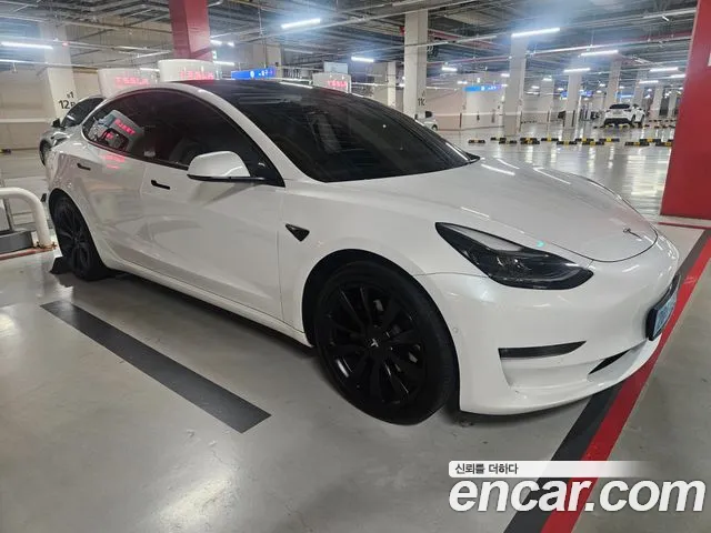 Tesla Model 3 2022 — photo 1
